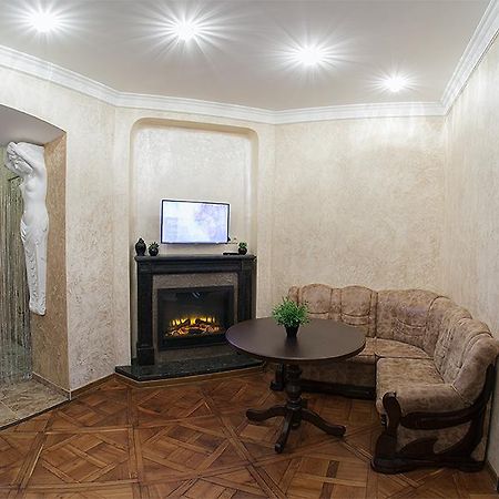 Rynok Square - The Heart Of Lviv Apartment Luaran gambar